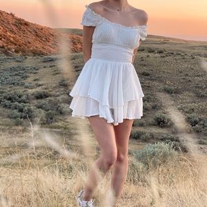 PRINCESS POLLY WHITE FLOWY ROMPER